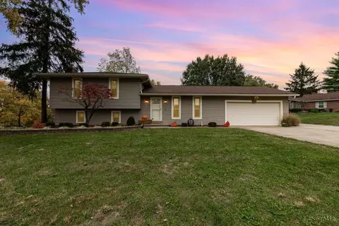 7002 Spruce Hill Cir, West Chester, OH 45069
