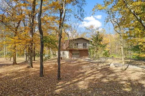 3265 Echo Valley Ln, Bethel, OH 45106
