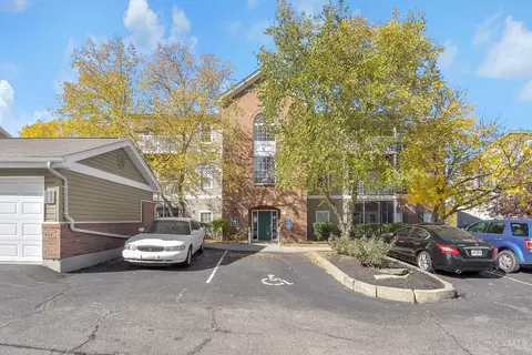 5461 Michelles Oak Ct #L, Cincinnati, OH 45248
