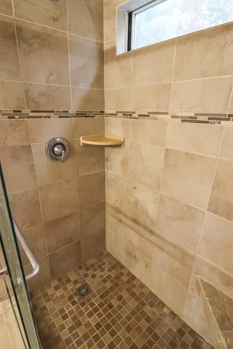 8746 Hedgerow Ln, Maineville, OH 45039 photo 19