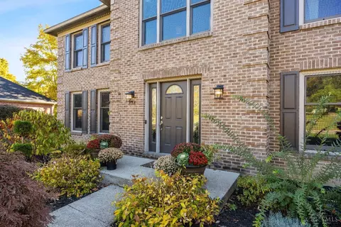 874 Eaglesknoll Ct, Cincinnati, OH 45230 photo 5