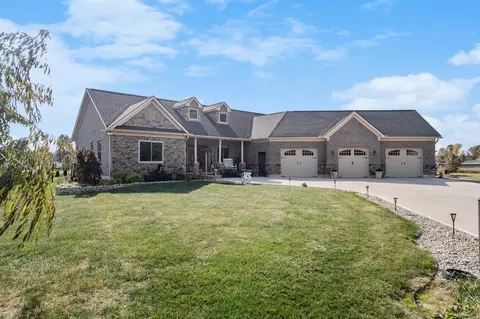 102 Brookshire Way, Mount Orab, OH 45154