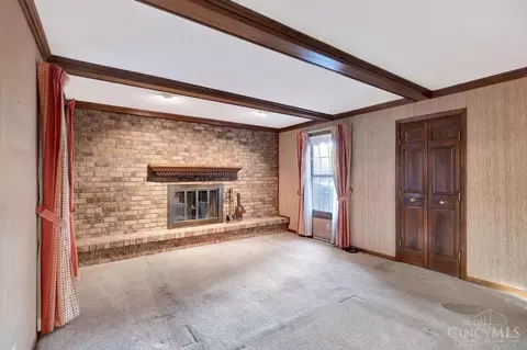 Living - 12149 Heathertree Ct, Cincinnati, OH 45249 photo 8 of 12