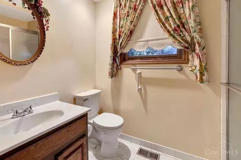 Bath - 12149 Heathertree Ct, Cincinnati, OH 45249 photo 1 of 6