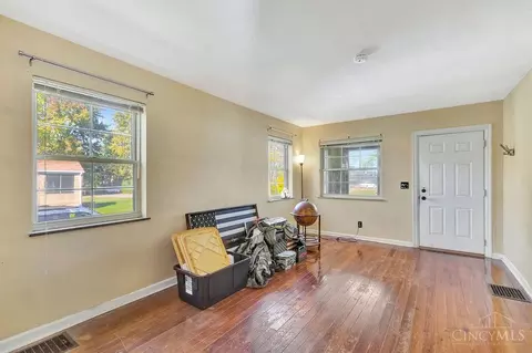 Living - 4027 Smith Rd, Cheviot, OH 45211 photo 2 of 2
