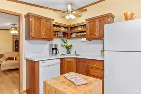 Kitchen - 10262 W Fork Rd, Georgetown, OH 45121 photo 4 of 4