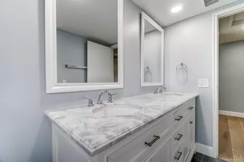 Bath - 3210 Lamarque Dr, Cincinnati, OH 45236 photo 5 of 7