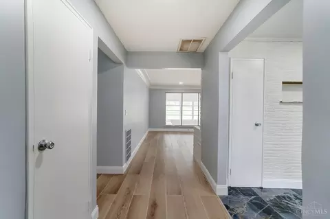 Entry Way - 3210 Lamarque Dr, Cincinnati, OH 45236 photo 1 of 3