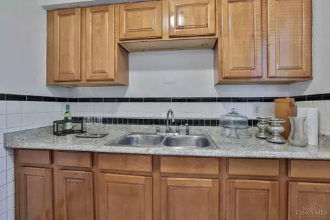 3326 Cavanaugh Ave, Cincinnati, OH 45211 photo 11