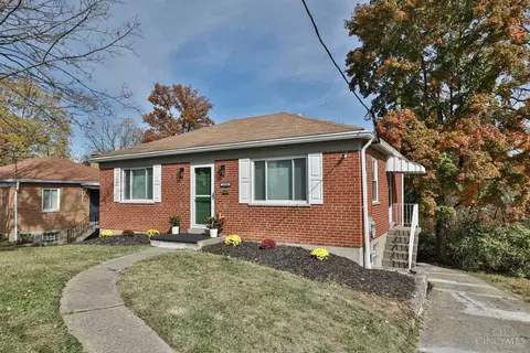 3326 Cavanaugh Ave, Cincinnati, OH 45211 photo 2