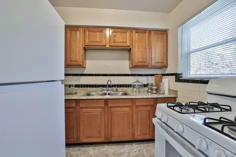3326 Cavanaugh Ave, Cincinnati, OH 45211 photo 10