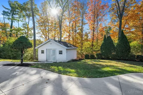 Exterior - 7375 Cayuga Dr, Cincinnati, OH 45243 photo 7 of 8