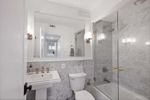 Bath - 7375 Cayuga Dr, Cincinnati, OH 45243 photo 1 of 5