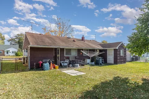 Exterior - 8727 Daly Rd, Cincinnati, OH 45231 photo 3 of 4
