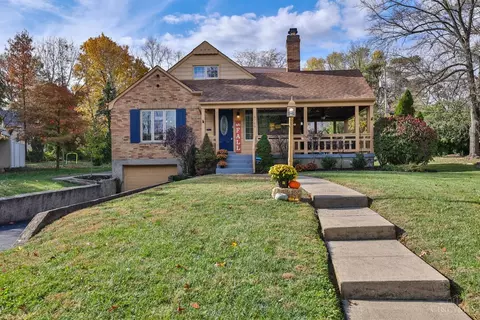 6769 Sandalwood Ln, Cincinnati, OH 45224