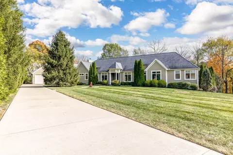 1700 Laurel Glen Ct, Loveland, OH 45140