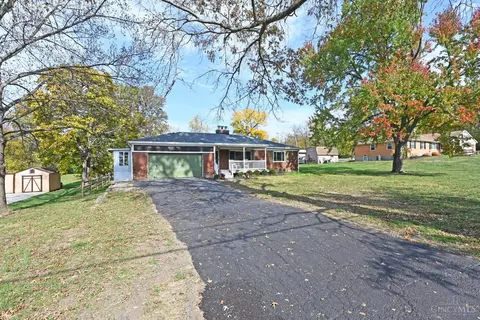 600 Brantner Ln, Cincinnati, OH 45244 photo 2