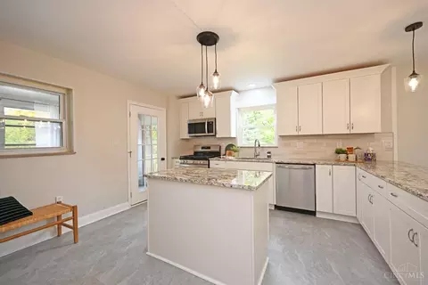 600 Brantner Ln, Cincinnati, OH 45244 photo 17
