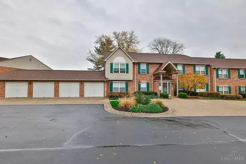 8851 Carrousel Park Cir #5, Colerain Twp, OH 45251