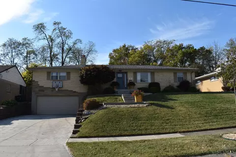 521 Delridge Dr, Cincinnati, OH 45238
