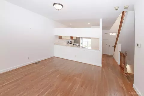 2120 Alpine Pl, Cincinnati, OH 45206 photo 9
