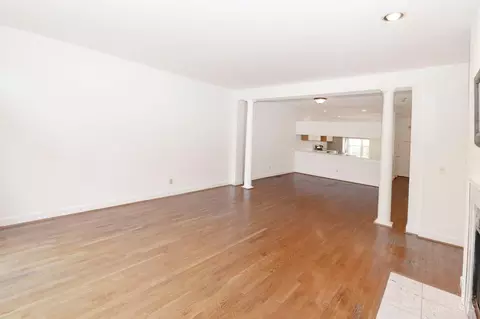 2120 Alpine Pl, Cincinnati, OH 45206 photo 8