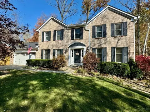6380 Derbyshire Ln, Loveland, OH 45140
