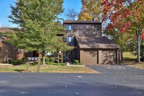 8542 Wyoming Club Dr, Cincinnati, OH 45215