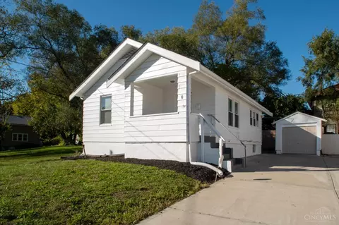 4 Ridgeway Rd, Cincinnati, OH 45216