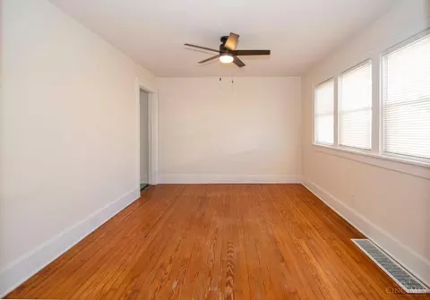 4 Ridgeway Rd, Cincinnati, OH 45216 photo 8