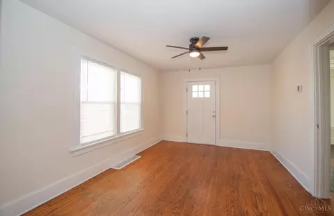 4 Ridgeway Rd, Cincinnati, OH 45216 photo 5