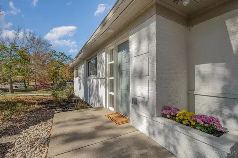 Exterior - 10158 Zig Zag Rd, Blue Ash, OH 45242 photo 11 of 11