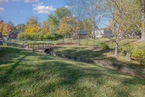 Exterior - 10158 Zig Zag Rd, Blue Ash, OH 45242 photo 6 of 11