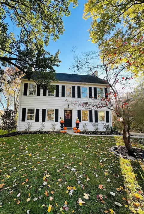 3720 East St, Mariemont, OH 45227
