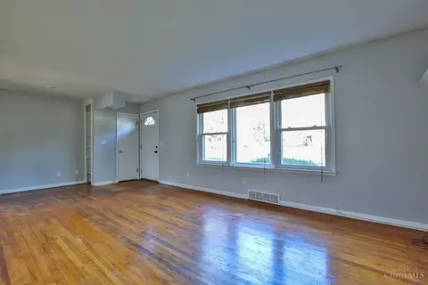 511 Judy Con Dr, Cincinnati, OH 45255 photo 6