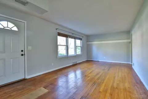 511 Judy Con Dr, Cincinnati, OH 45255 photo 5