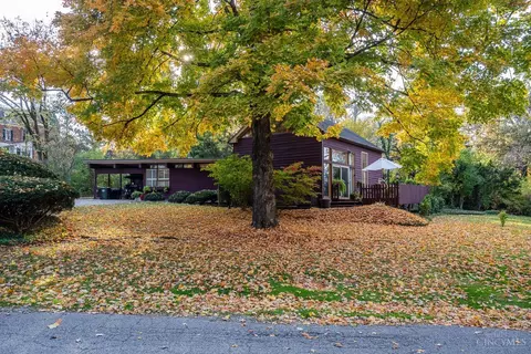 65 Lake Ave, Glendale, OH 45246