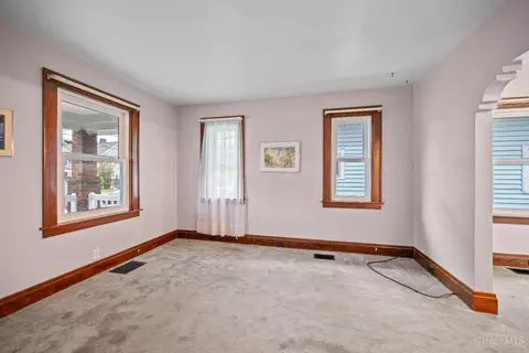 Living - 6817 Bramble Ave, Cincinnati, OH 45227 photo 2 of 3