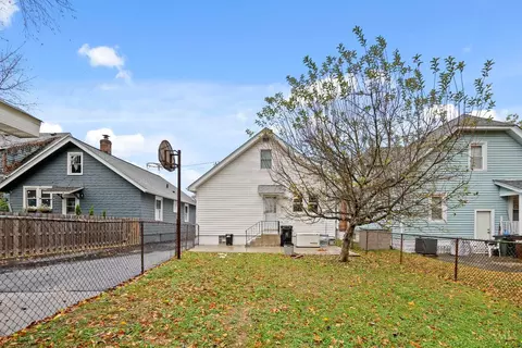 Exterior - 6817 Bramble Ave, Cincinnati, OH 45227 photo 6 of 6