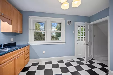 Kitchen - 6817 Bramble Ave, Cincinnati, OH 45227 photo 3 of 4