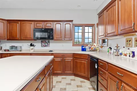 Kitchen - 14435 Klein Rd, Mount Orab, OH 45154 photo 1 of 5