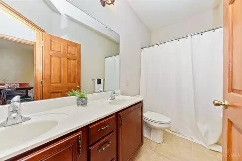 Bath - 14435 Klein Rd, Mount Orab, OH 45154 photo 2 of 4