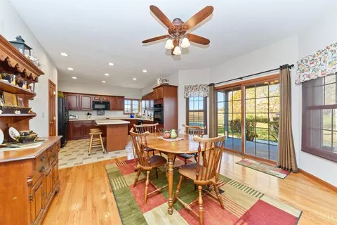 Dining - 14435 Klein Rd, Mount Orab, OH 45154 photo 1 of 2