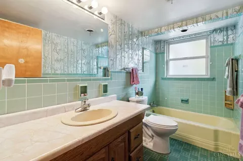 Bath - 269 W Crest Dr, Reading, OH 45215 photo 1 of 3