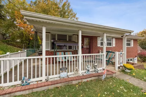 Exterior - 269 W Crest Dr, Reading, OH 45215 photo 2 of 12