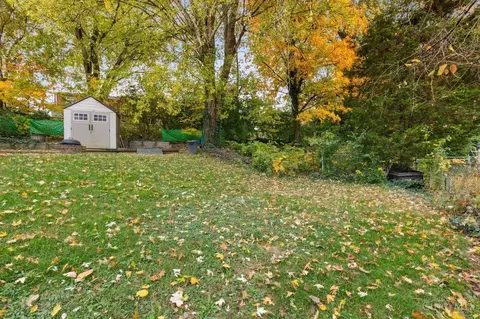 Exterior - 269 W Crest Dr, Reading, OH 45215 photo 7 of 12