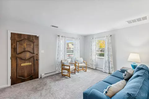 Entry Way - 817 Maple Dr, Reading, OH 45215 photo 1 of 2