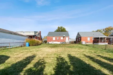 Exterior - 817 Maple Dr, Reading, OH 45215 photo 3 of 5