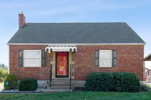 817 Maple Dr, Reading, OH 45215
