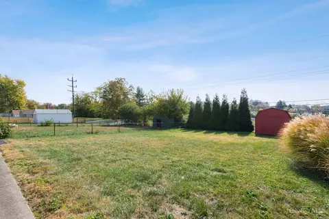Exterior - 817 Maple Dr, Reading, OH 45215 photo 4 of 5